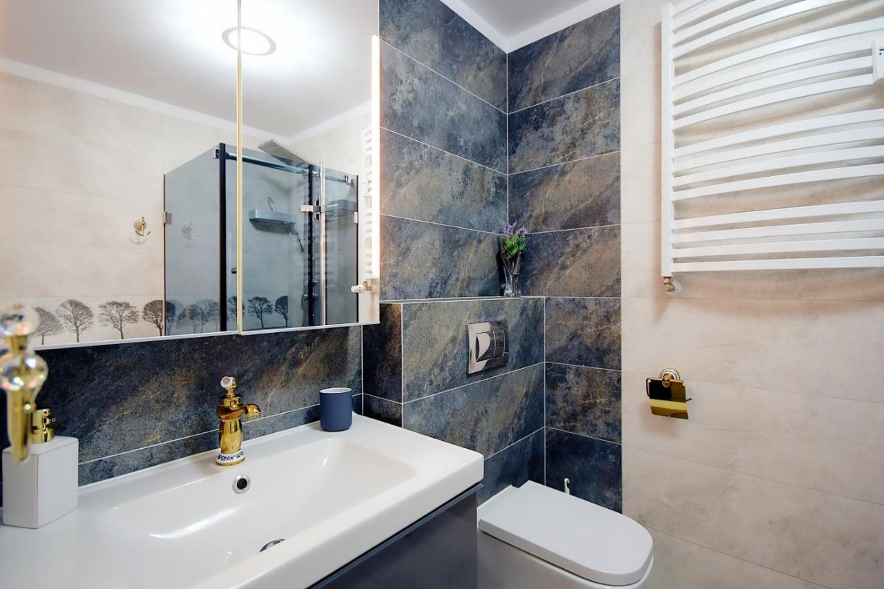 Miodowy Dom Exspanse Apartament 2 Lub 3 Pokoje Z Tarasem I Parkingiem 코워브제크 외부 사진