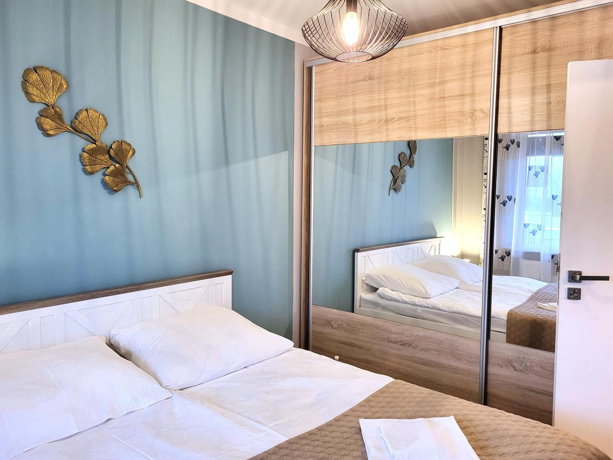 Miodowy Dom Exspanse Apartament 2 Lub 3 Pokoje Z Tarasem I Parkingiem 코워브제크 외부 사진