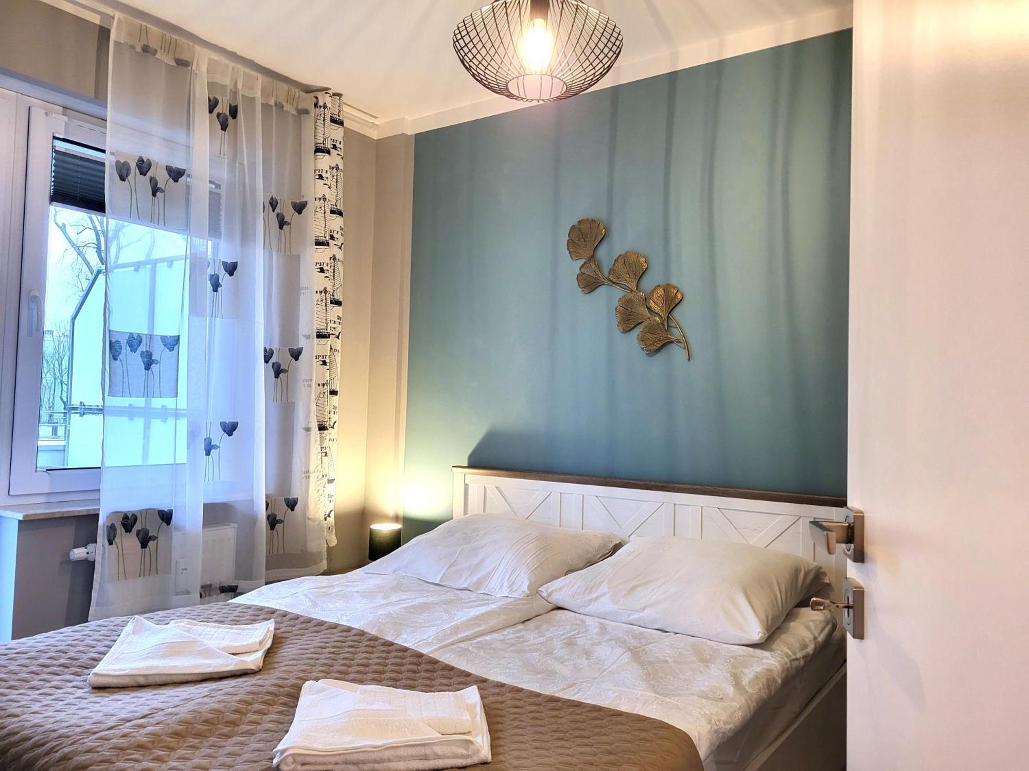 Miodowy Dom Exspanse Apartament 2 Lub 3 Pokoje Z Tarasem I Parkingiem 코워브제크 외부 사진
